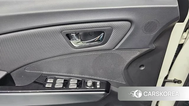 Ssangyong Tivoli Armor 2018 Белый из Кореи, фото 3