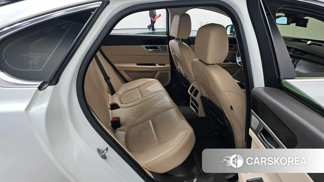 Jaguar XF (X260) 2018 Белый из Кореи, фото 3