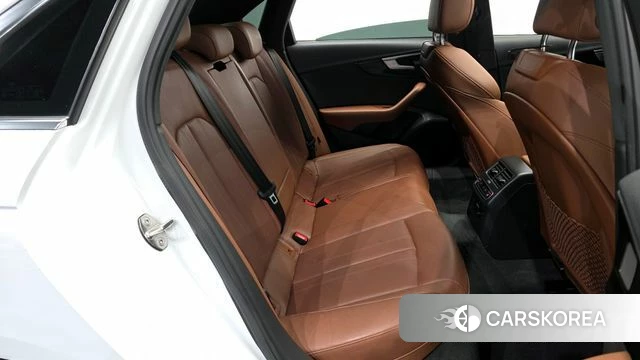 Audi A4 (B9) 2021 Белый из Кореи, фото 3