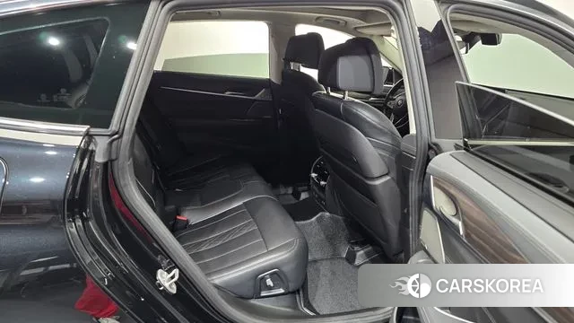 BMW 6 Series GT (G32) 2024 Черный из Кореи, фото 3