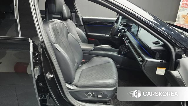 Hyundai Grandeur Hybrid (GN7) 2023 Черный из Кореи, фото 3