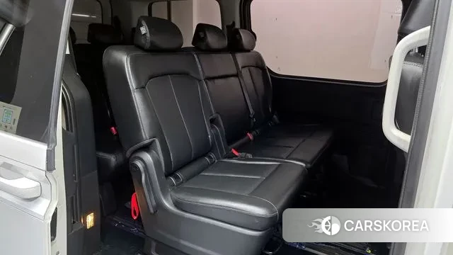 Hyundai Staria 2021 Белый из Кореи, фото 3