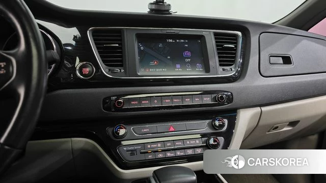 Kia The New Carnival 2019 Белый из Кореи, фото 3