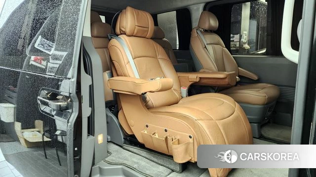 Hyundai Staria 2021 Черный из Кореи, фото 3