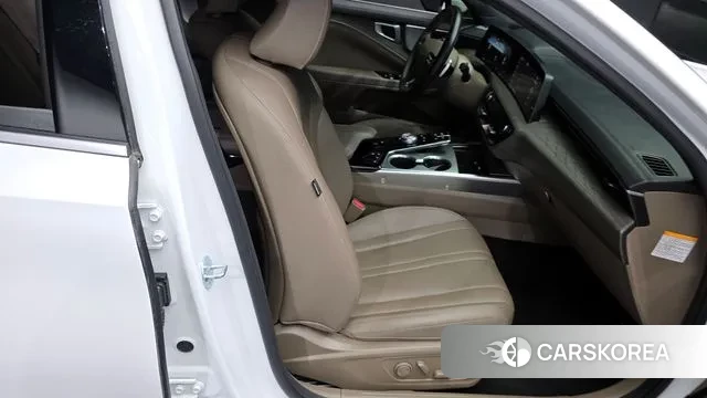 Kia K8 Hybrid 2023 Белый из Кореи, фото 3