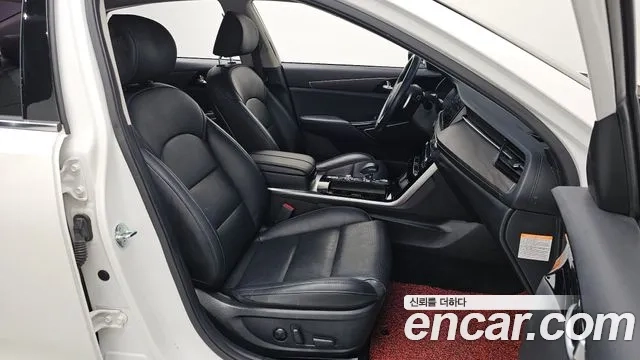 Kia K7 Premier Hybrid 2021 Белый из Кореи, фото 3