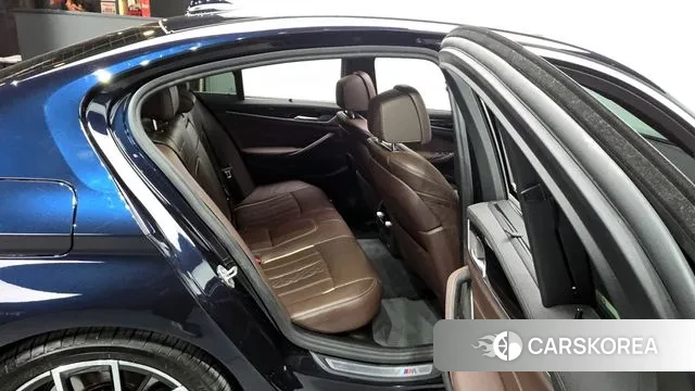 BMW 5 Series (G30) 2022 Черный из Кореи, фото 3