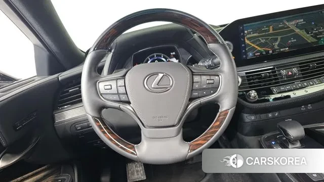 Lexus LS500 5th generation 2023 Черный из Кореи, фото 3