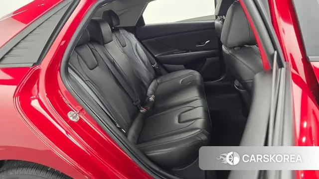 Hyundai Avante (CN7) 2022 Красный из Кореи, фото 3