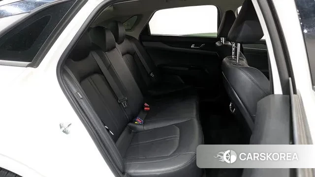 Kia The New K5 3rd generation 2024 Белый из Кореи, фото 3