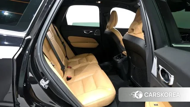 Volvo XC60 second Generation 2021 Черный из Кореи, фото 3