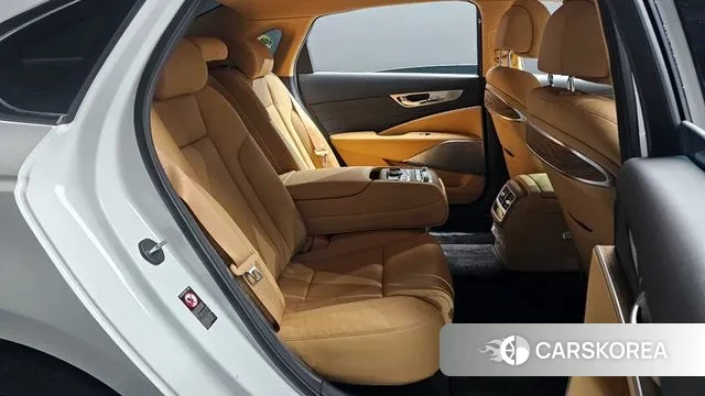 Kia The New K9 2nd generation 2022 Белый из Кореи, фото 3