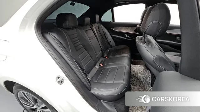 Mercedes-Benz E-Class W213 2020 Белый из Кореи, фото 3