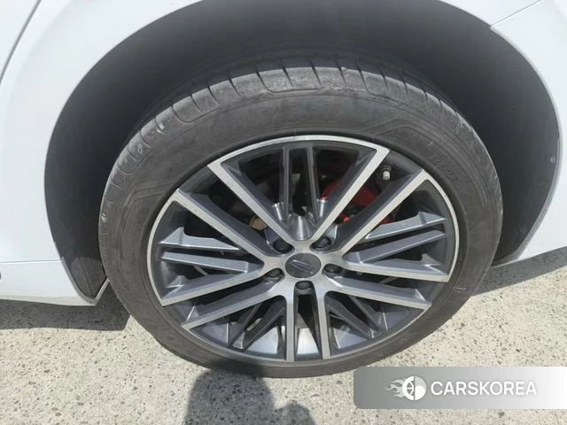 Geely Automobile Xingrui 2022 Белый из Китая, фото 3