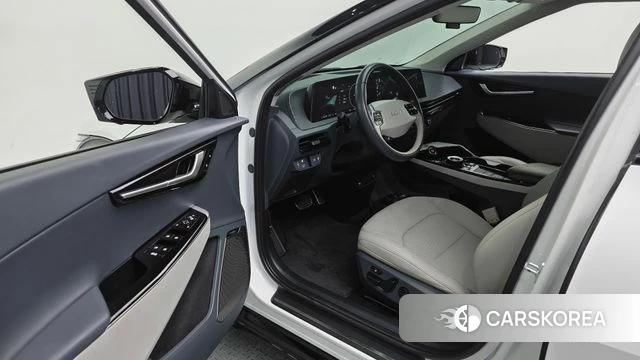 Kia EV6 2021 Белый из Кореи, фото 3