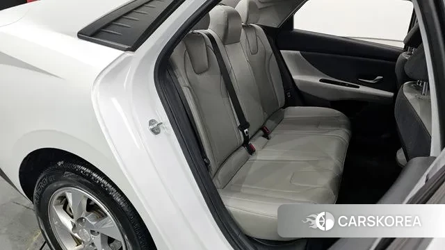 Hyundai Avante (CN7) 2021 Белый из Кореи, фото 3