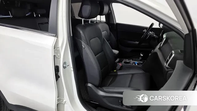 Kia Sportage The Bold 2021 Белый из Кореи, фото 3