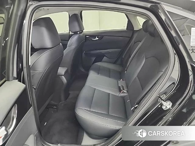 Kia The New K3 2nd generation 2023 Черный из Кореи, фото 3