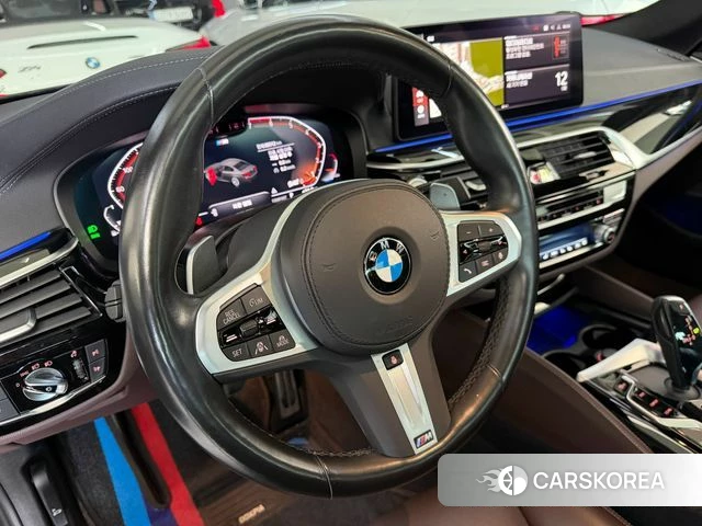 BMW 5 Series (G30) 2022 Черный из Кореи, фото 3