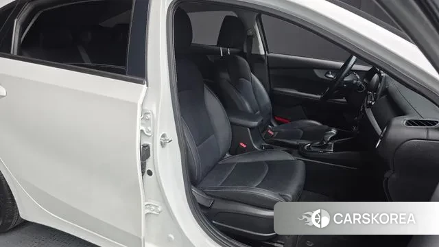 Kia Come New K3 2019 Белый из Кореи, фото 3