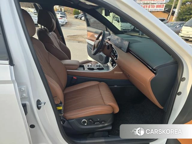 Genesis GV70 2025 Белый из Кореи, фото 3