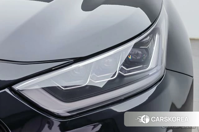 Toyota Crown Lufang 2023 Черный из Китая
