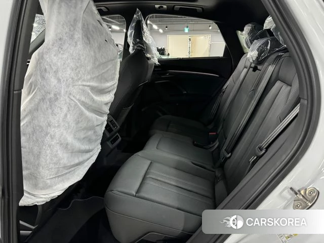 Audi Q5 (80A) 2025 Белый из Кореи, фото 3