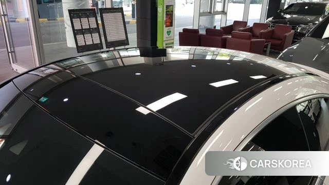 Mercedes-Benz C-Class W205 2023 Белый из Кореи, фото 3