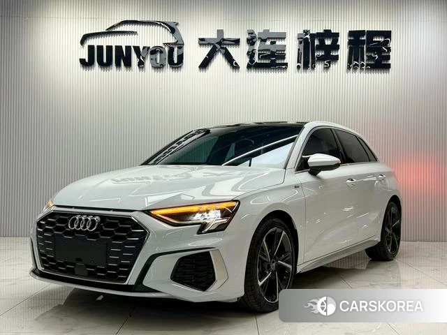 Audi A3 2023 Белый из Китая, фото 3