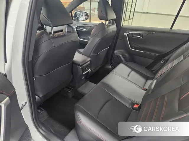 Toyota RAV4 5th Generation 2025 Белый из Кореи, фото 3