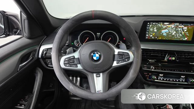 BMW 5 Series (G30) 2018 Черный из Кореи, фото 3