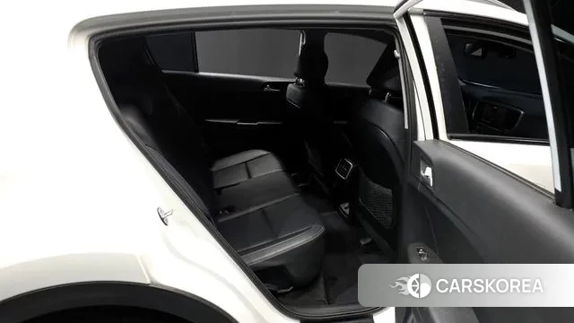 Kia Sportage The Bold 2021 Белый из Кореи, фото 3