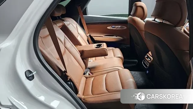 Genesis GV70 2023 Белый из Кореи, фото 3