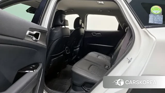 Kia Sportage 5th Generation Hybrid 2022 Белый из Кореи, фото 3