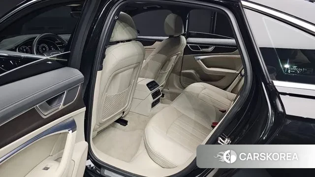 Audi A6 (C8) 2020 Черный из Кореи, фото 3