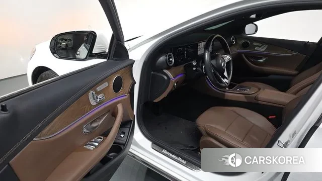 Mercedes-Benz E-Class W213 2020 Белый из Кореи, фото 3