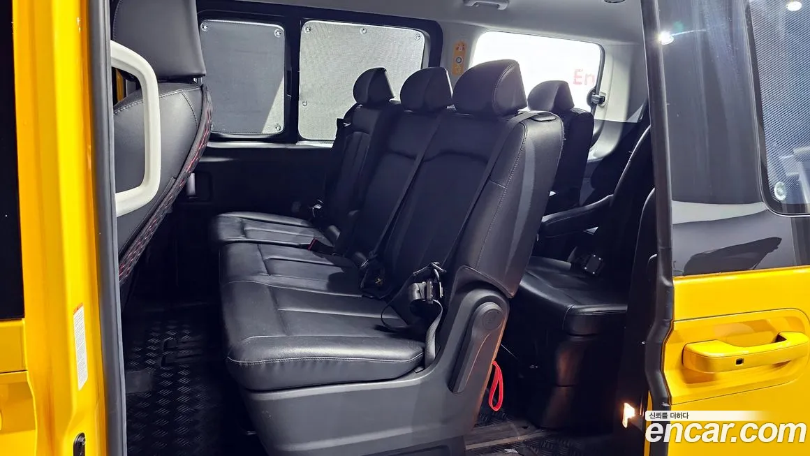 Hyundai Staria 2022 Желтый из Кореи, фото 3