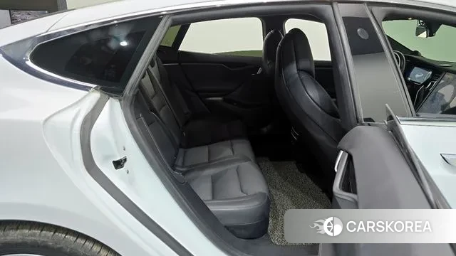 Tesla Model S 2018 Белый из Кореи, фото 3