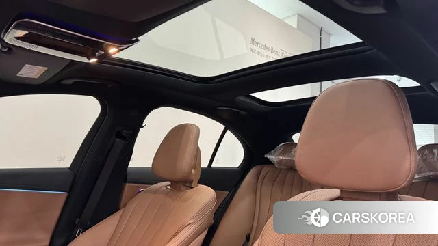 Mercedes-Benz E-Class W214 2025 Синий из Кореи, фото 3