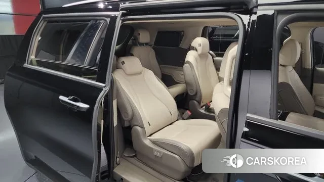 Kia Carnival 4th generation 2022 Черный из Кореи, фото 3