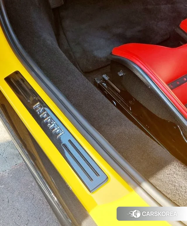 Ferrari 296 GTB 2023 Желтый из Кореи, фото 3