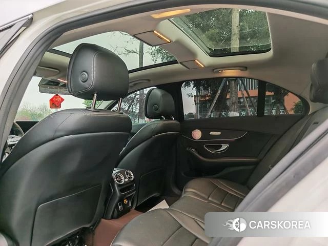 Mercedes-Benz Class C 2022 Белый из Китая, фото 3
