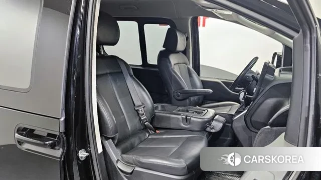 Hyundai Staria 2021 Черный из Кореи, фото 3