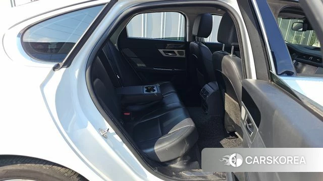 Jaguar XF (X260) 2018 Белый из Кореи, фото 3
