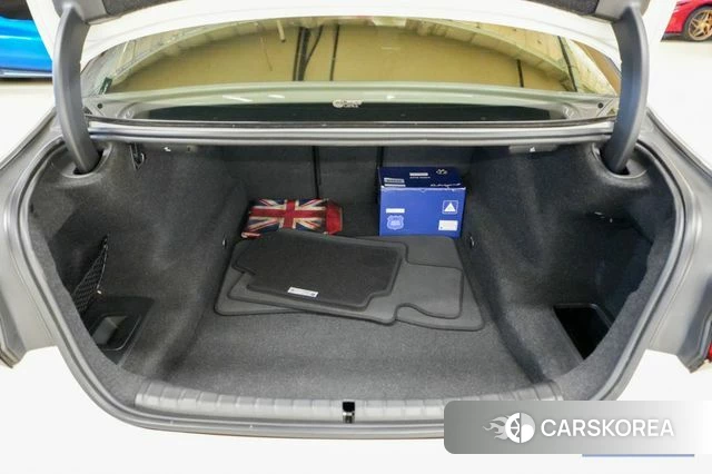 BMW 5 Series (G30) 2020 Белый из Кореи, фото 3