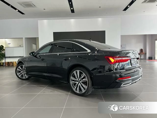 Audi A6L 2022 Черный из Китая, фото 3