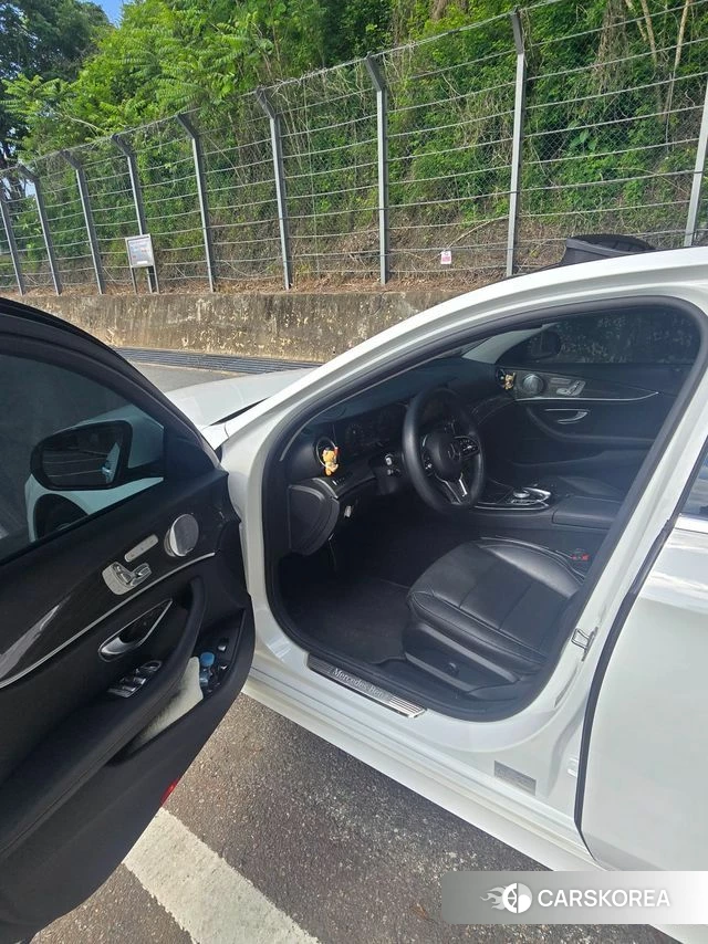 Mercedes-Benz E-Class W213 2020 Белый из Кореи, фото 3