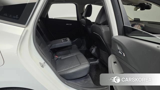 BMW 2 Series Active Tourer (U06) 2023 Белый из Кореи, фото 3