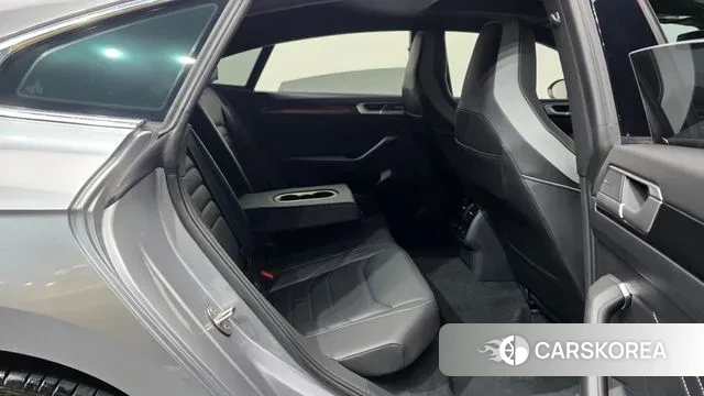 Volkswagen Arteon 2023 Серебряный из Кореи, фото 3