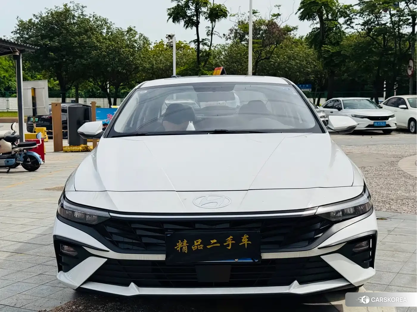 Hyundai Elantra 2026 Белый из Китая, фото 3